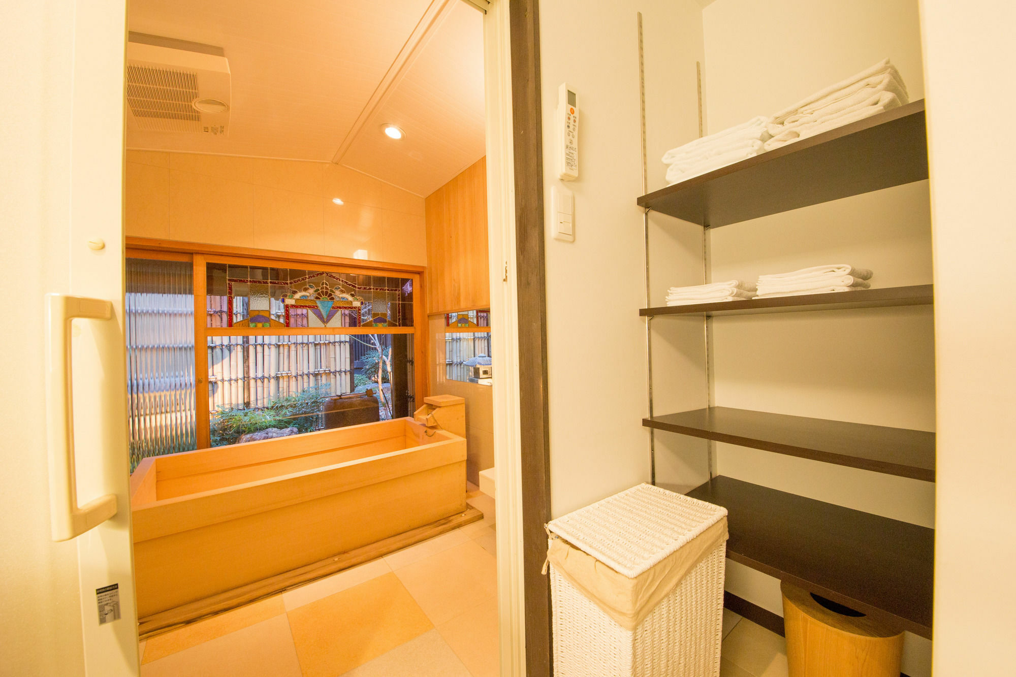 Le Machiya Rokkaku Suite Kyoto Exterior photo